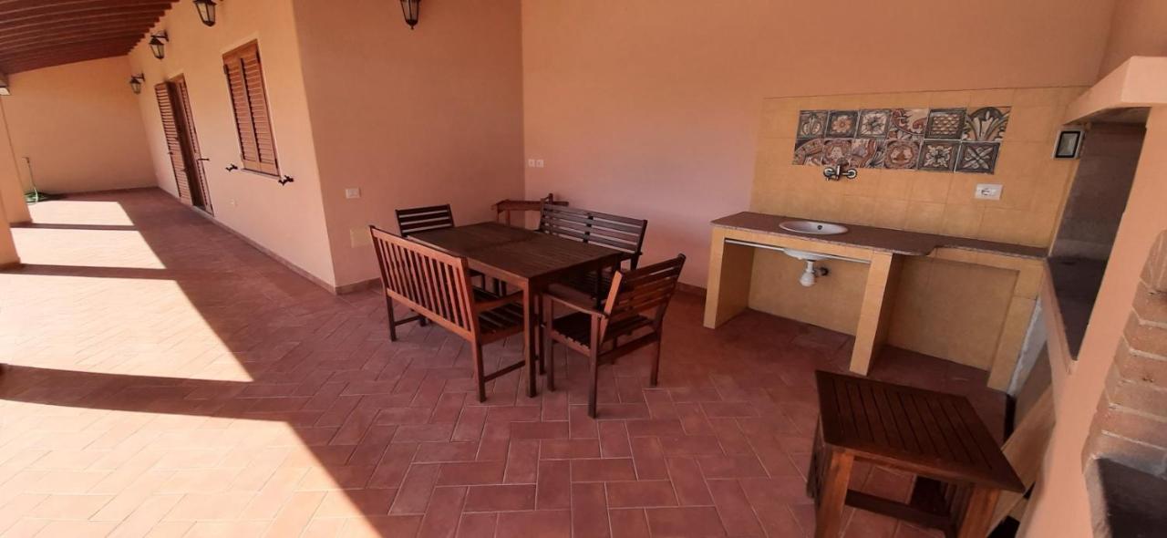 Villa Marci Con Piscina Privata A Nulvi エクステリア 写真