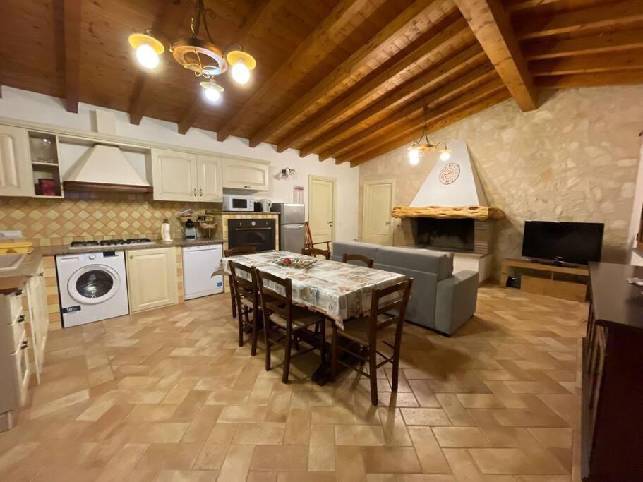 Villa Marci Con Piscina Privata A Nulvi エクステリア 写真